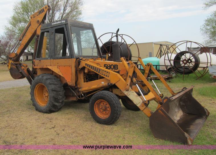 image for item E7540 1975 Case 580B Construction King backhoe