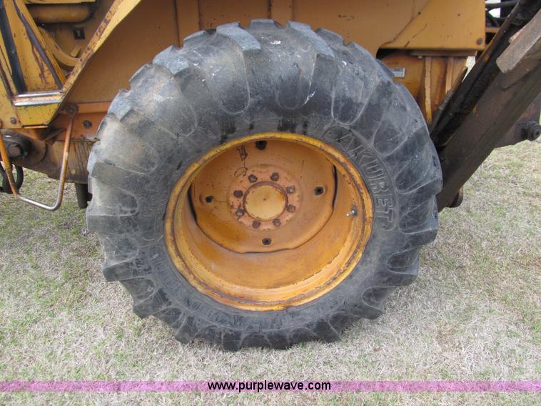 image for item E7540 1975 Case 580B Construction King backhoe