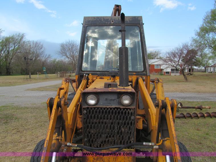image for item E7540 1975 Case 580B Construction King backhoe