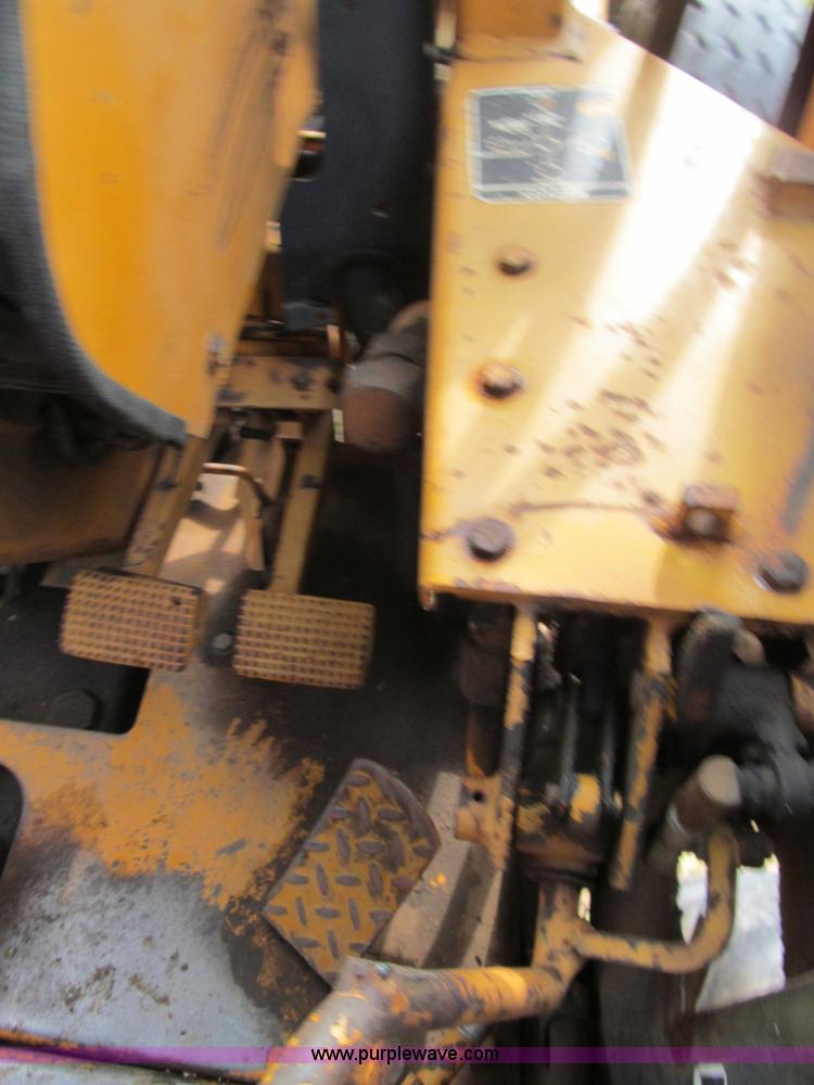 image for item E7540 1975 Case 580B Construction King backhoe