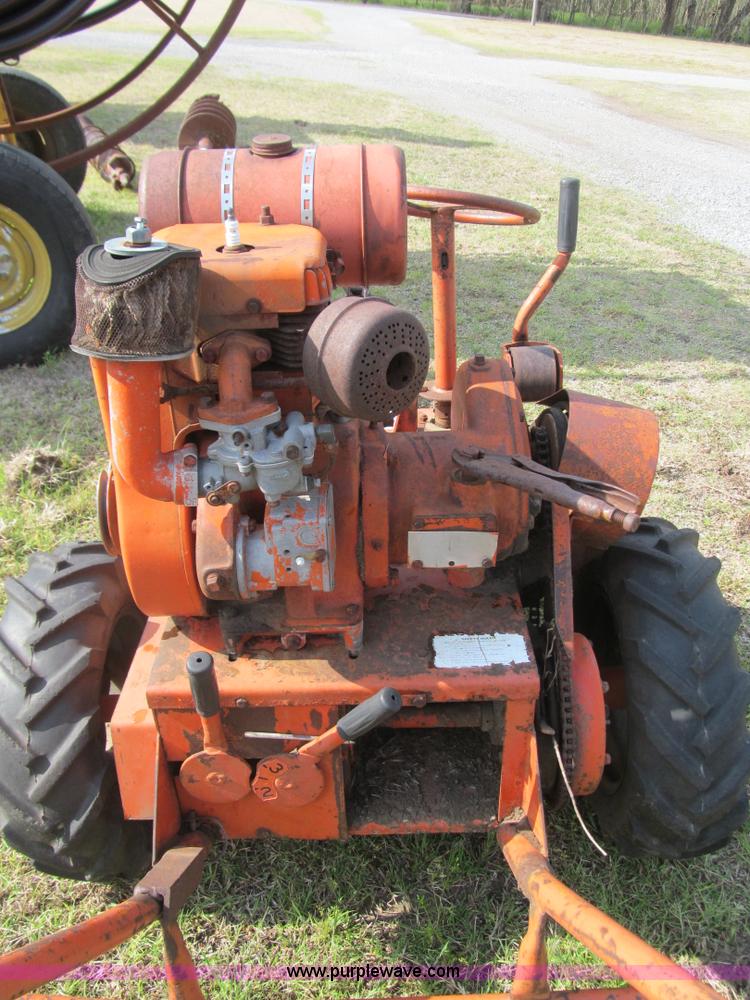 image for item E7544 Ditch Witch M4 trencher