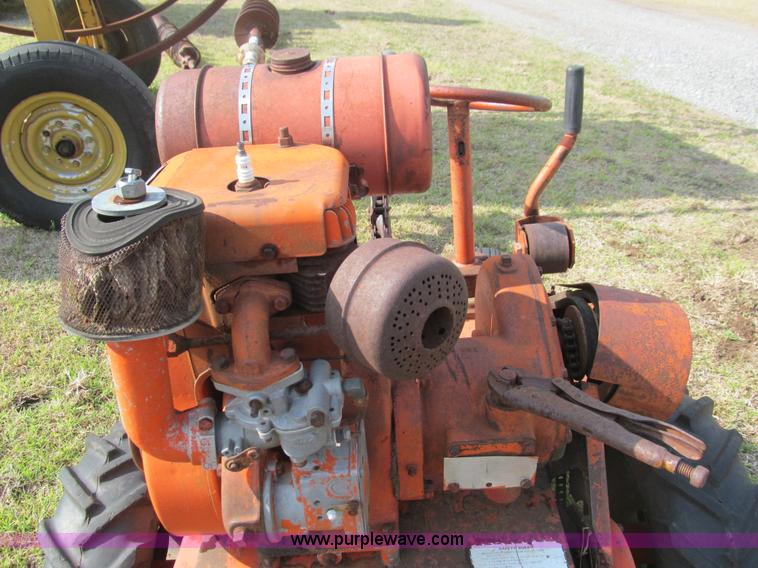 image for item E7544 Ditch Witch M4 trencher