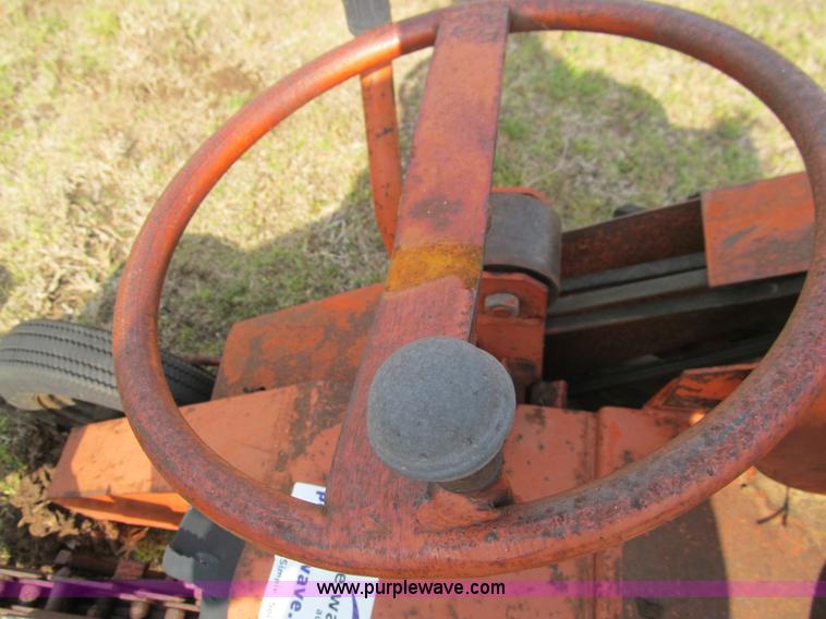 image for item E7544 Ditch Witch M4 trencher