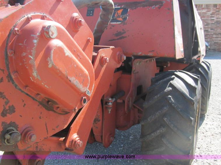 image for item E7546 Ditch Witch 400SXD trencher and vibratory plow
