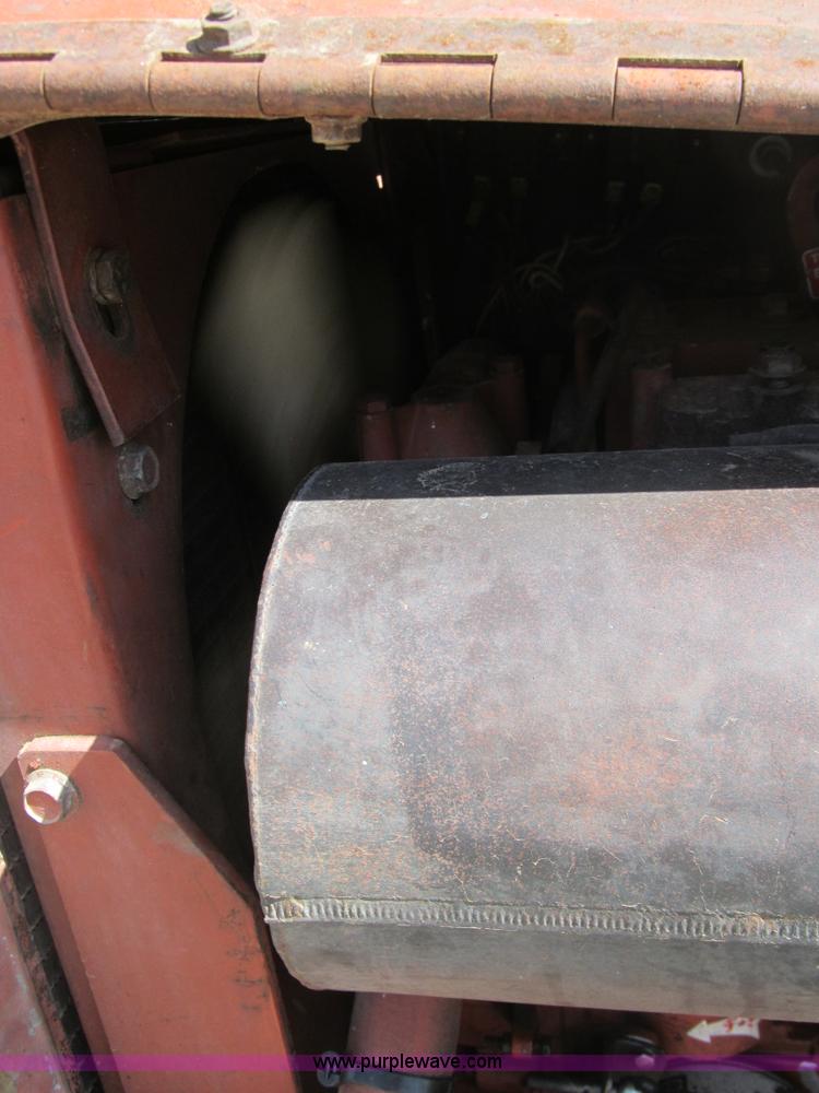 image for item E7546 Ditch Witch 400SXD trencher and vibratory plow