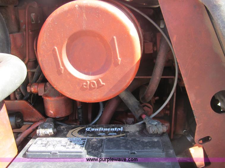 image for item E7546 Ditch Witch 400SXD trencher and vibratory plow