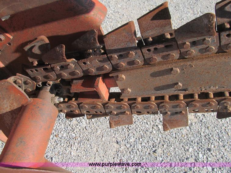 image for item E7546 Ditch Witch 400SXD trencher and vibratory plow