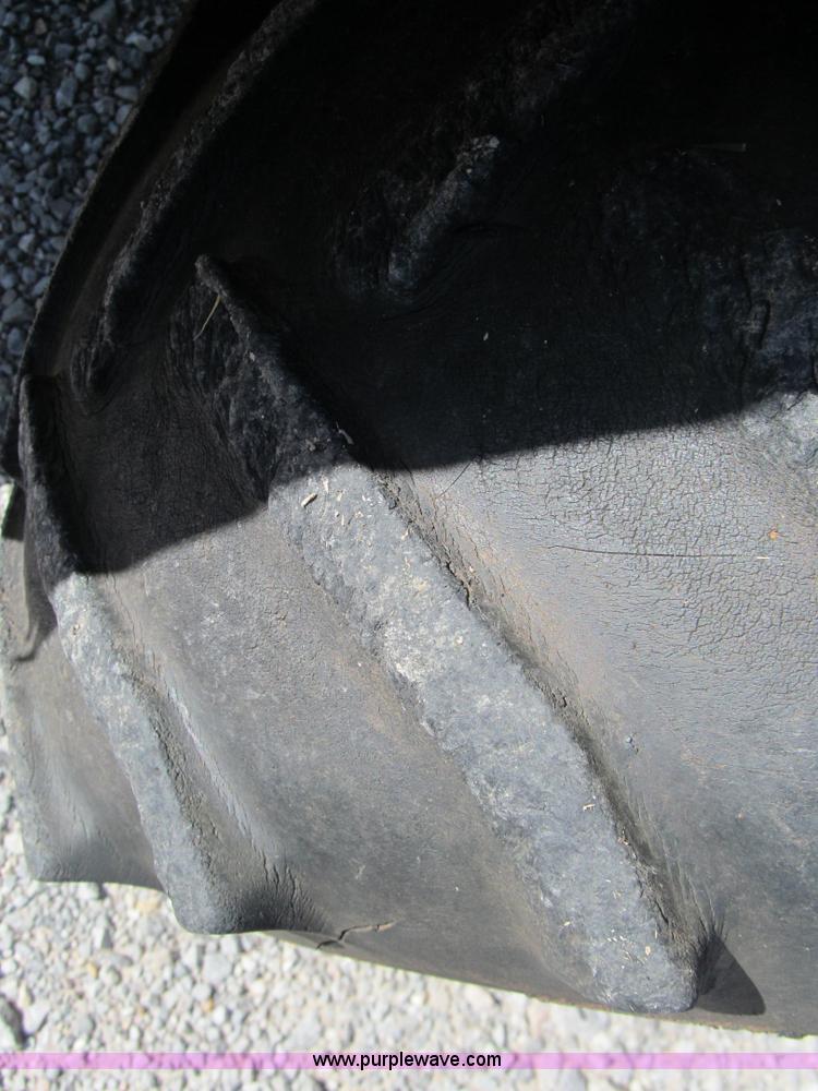 image for item E7546 Ditch Witch 400SXD trencher and vibratory plow