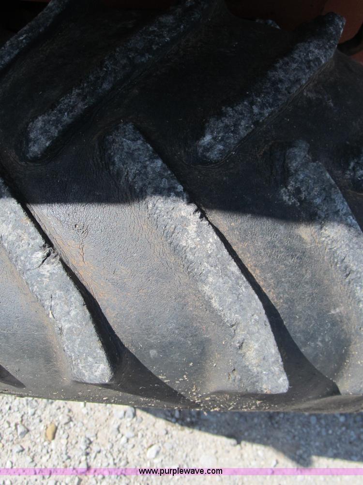 image for item E7546 Ditch Witch 400SXD trencher and vibratory plow