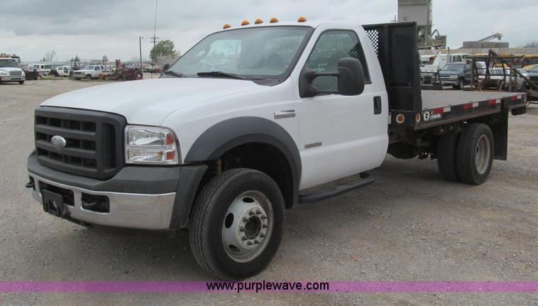 image for item E7550 2006 Ford F450 XL utility truck