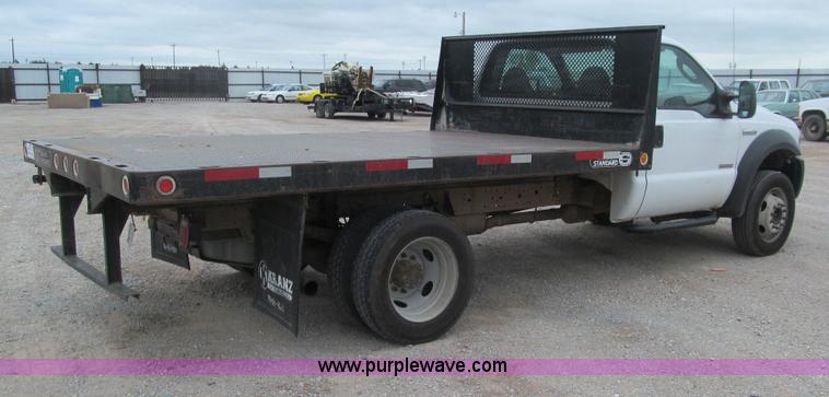 image for item E7550 2006 Ford F450 XL utility truck