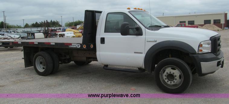image for item E7550 2006 Ford F450 XL utility truck