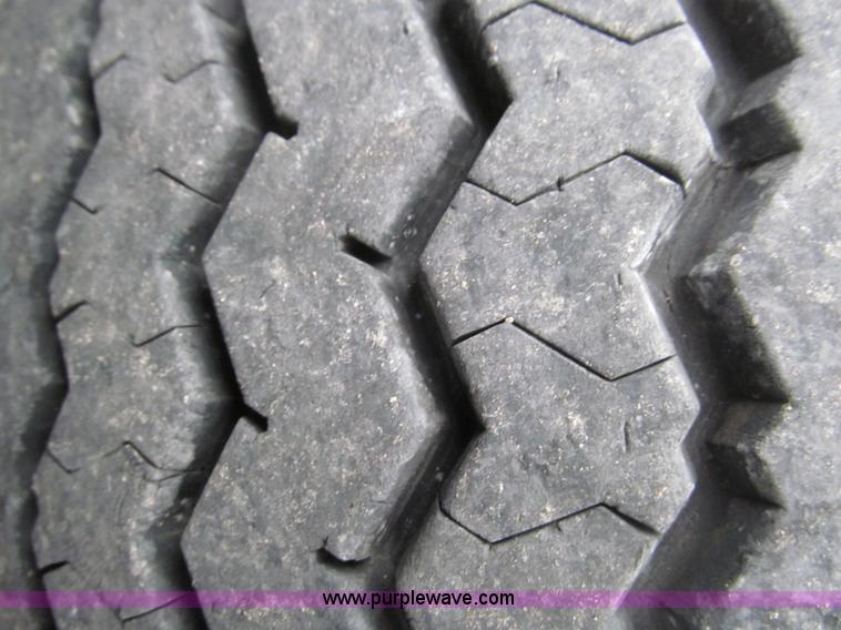 image for item E7550 2006 Ford F450 XL utility truck