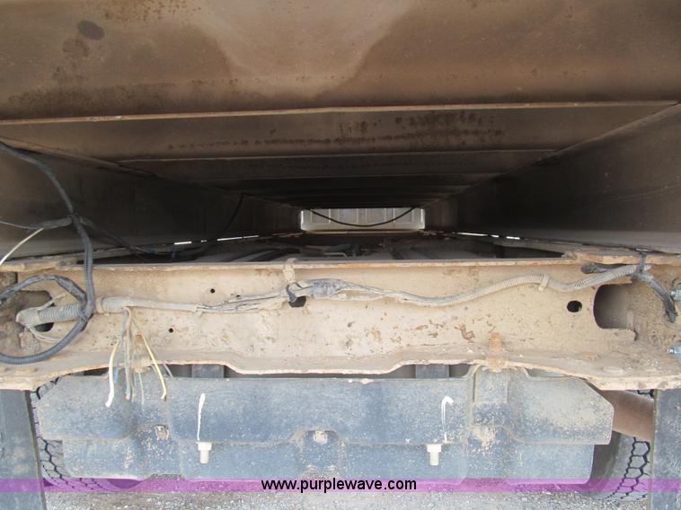 image for item E7550 2006 Ford F450 XL utility truck