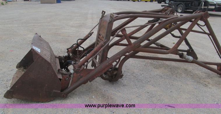 image for item E7552 Dearborn 19-42 tractor loader