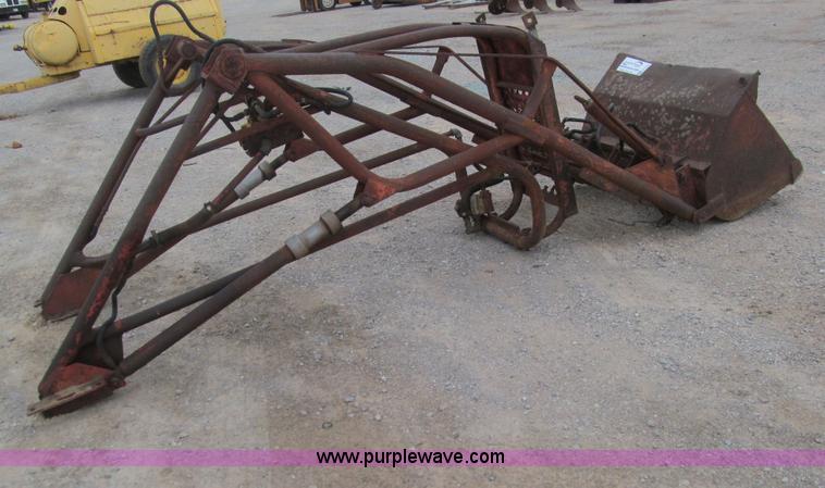 image for item E7552 Dearborn 19-42 tractor loader