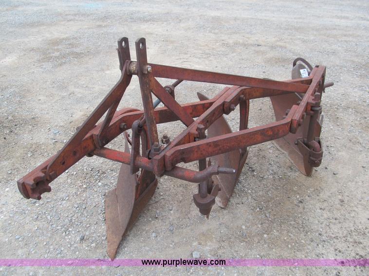 image for item E7558 Massey Ferguson three point plow