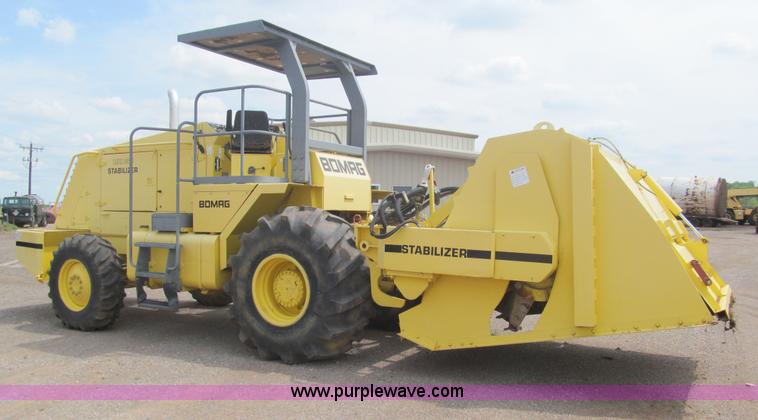 image for item E7578 2005 Bomag MPH364SDM recycler soil stabilizer