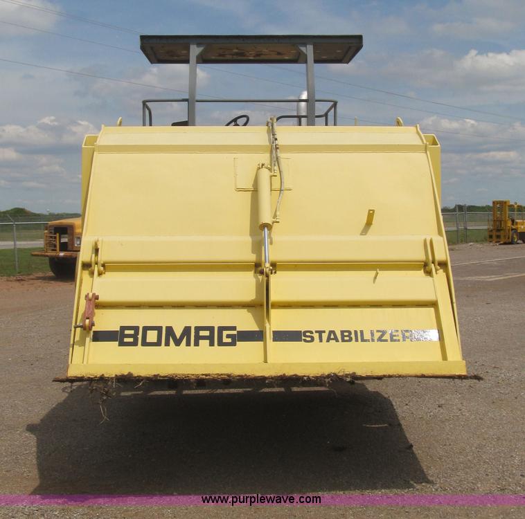 image for item E7578 2005 Bomag MPH364SDM recycler soil stabilizer