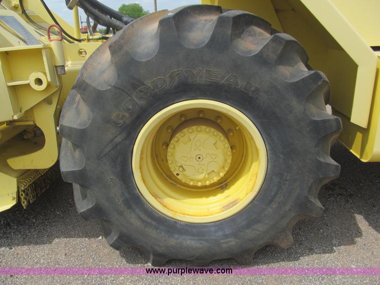 image for item E7578 2005 Bomag MPH364SDM recycler soil stabilizer