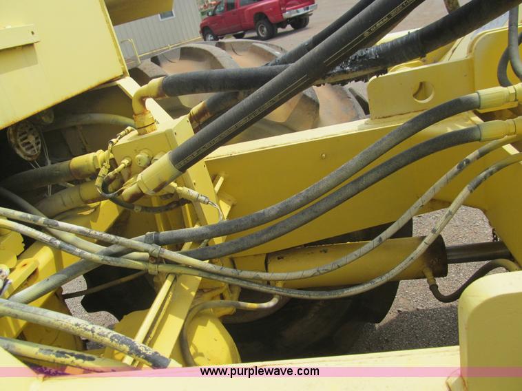 image for item E7578 2005 Bomag MPH364SDM recycler soil stabilizer