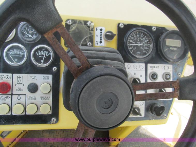 image for item E7578 2005 Bomag MPH364SDM recycler soil stabilizer