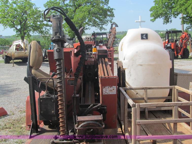 image for item E7583 1999 Ditch Witch JT520 horizontal directional drill