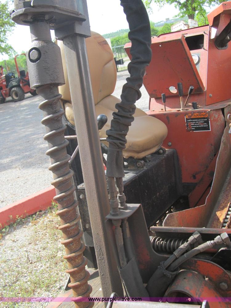 image for item E7583 1999 Ditch Witch JT520 horizontal directional drill