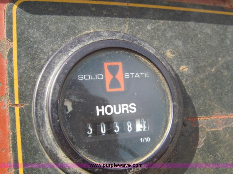 image for item E7583 1999 Ditch Witch JT520 horizontal directional drill