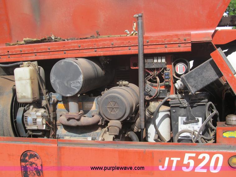 image for item E7583 1999 Ditch Witch JT520 horizontal directional drill