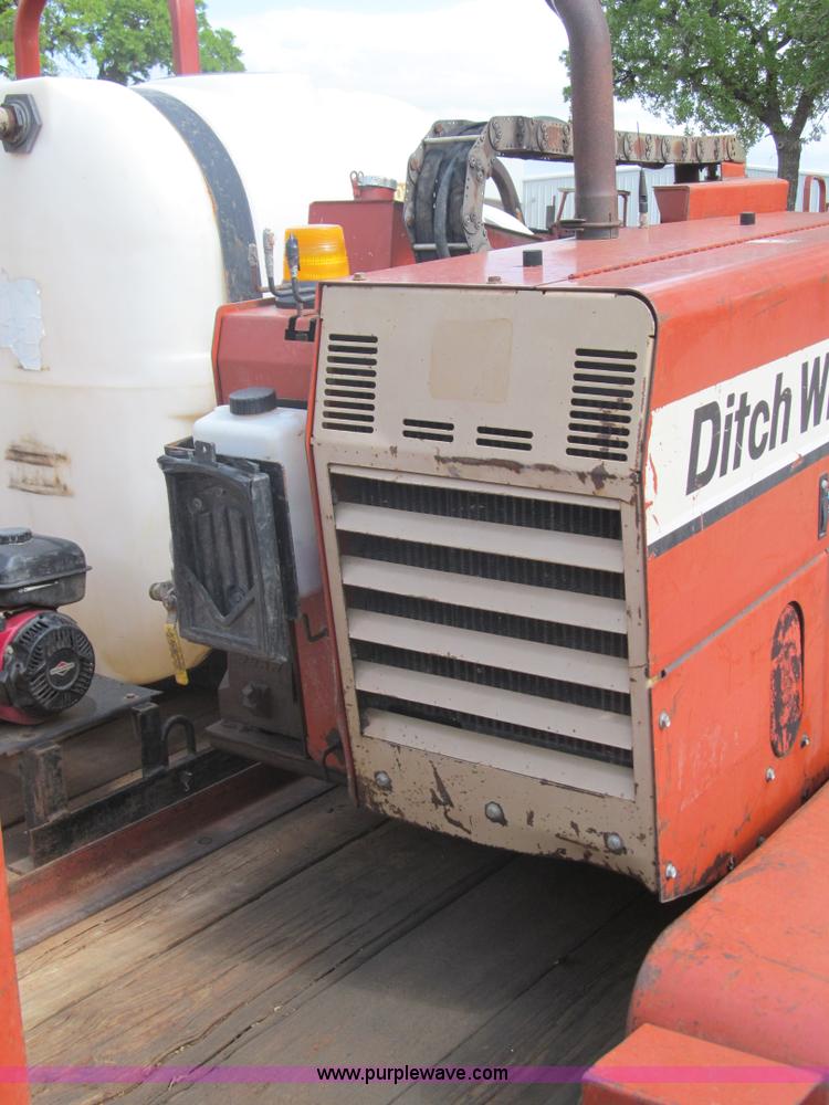 image for item E7583 1999 Ditch Witch JT520 horizontal directional drill