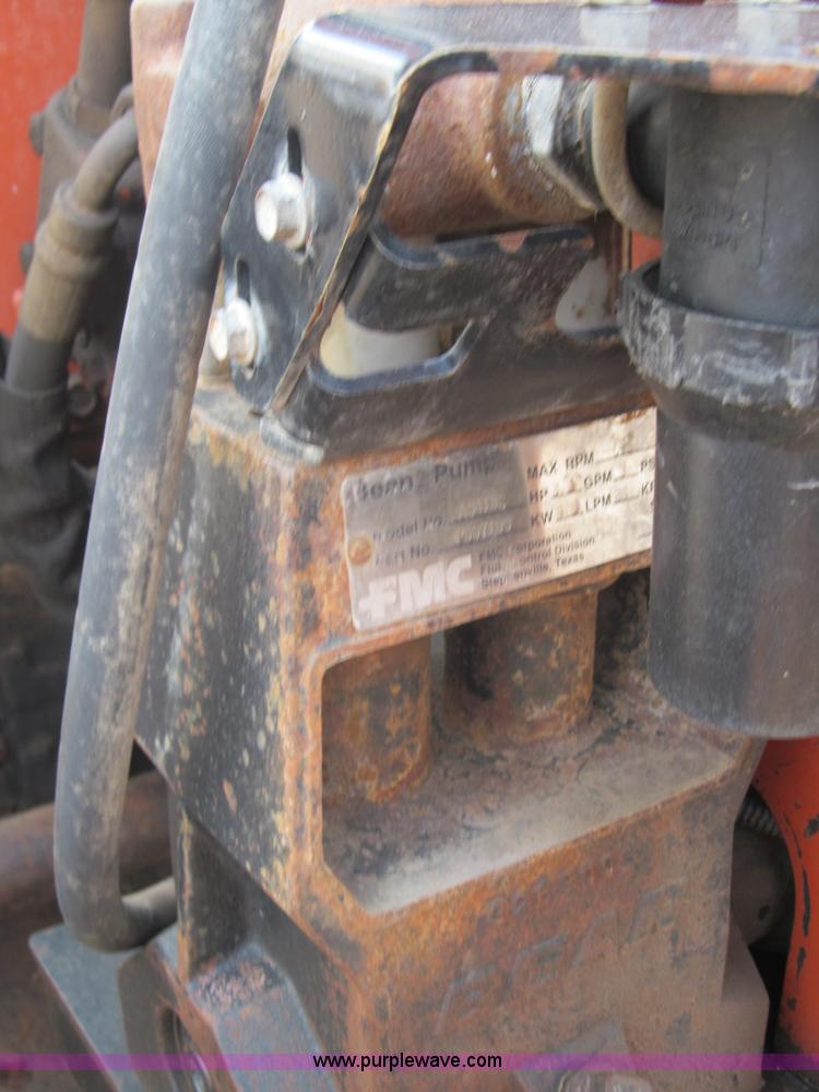 image for item E7583 1999 Ditch Witch JT520 horizontal directional drill