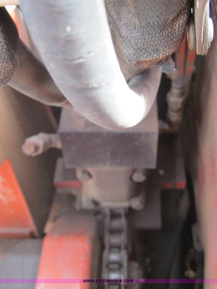 image for item E7583 1999 Ditch Witch JT520 horizontal directional drill