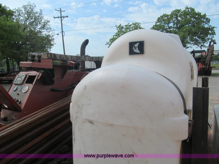 image for item E7583 1999 Ditch Witch JT520 horizontal directional drill