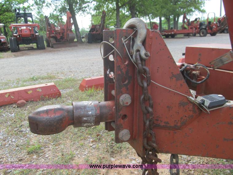 image for item E7583 1999 Ditch Witch JT520 horizontal directional drill