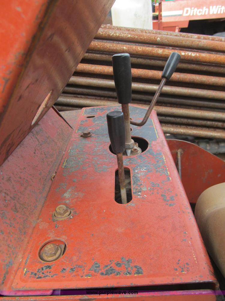 image for item E7583 1999 Ditch Witch JT520 horizontal directional drill