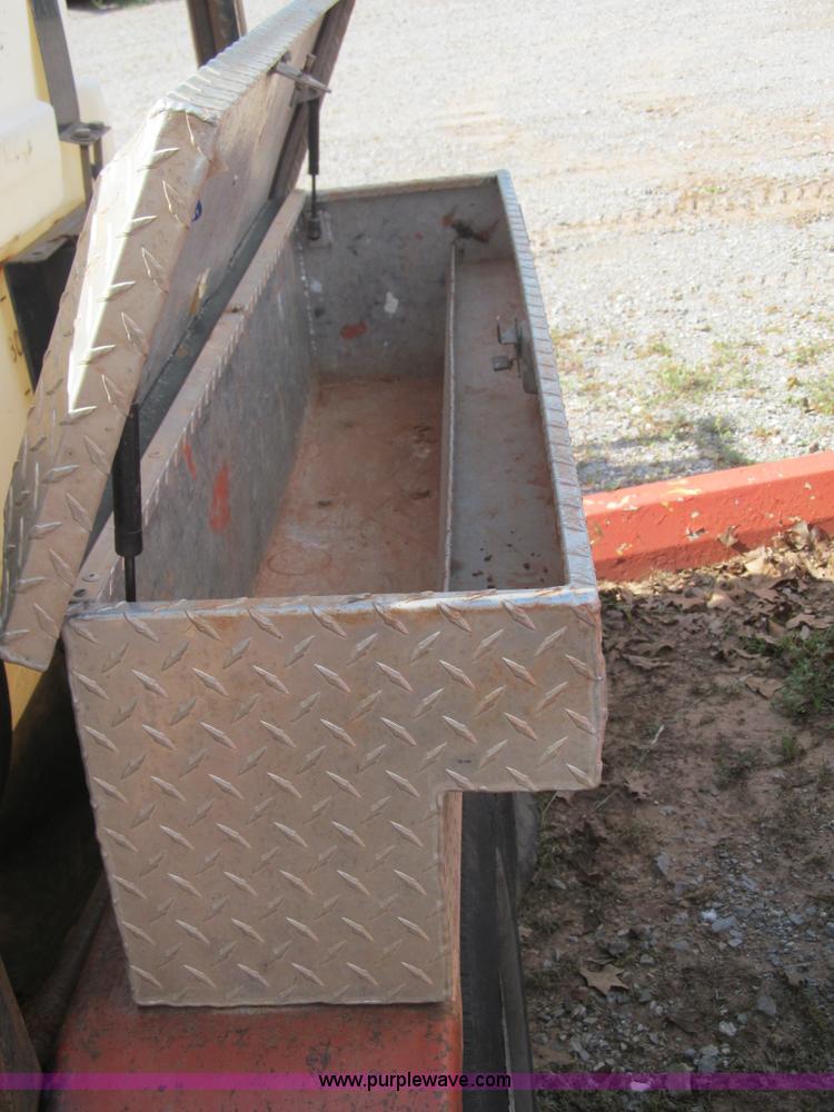 image for item E7583 1999 Ditch Witch JT520 horizontal directional drill