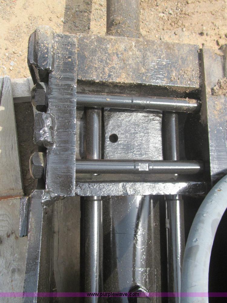 image for item E7584 Wain-Roy hydraulic hammer