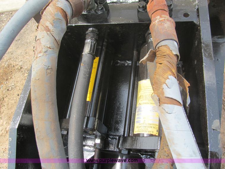 image for item E7584 Wain-Roy hydraulic hammer