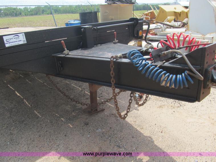 image for item F3186 2001 Belshe DT255 flatbed trailer