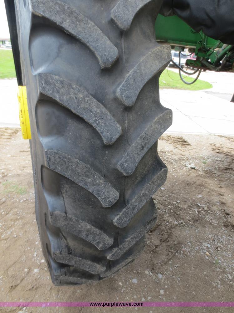 image for item F6642 2008 John Deere 4930 dry box spreader