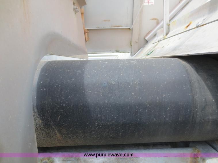 image for item F6642 2008 John Deere 4930 dry box spreader