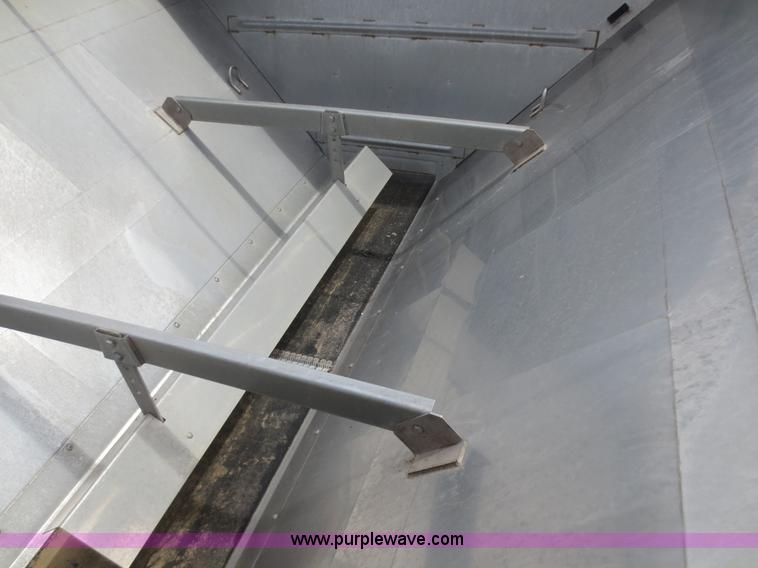 image for item F6642 2008 John Deere 4930 dry box spreader