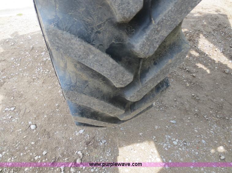 image for item F6643 2010 John Deere 4930 self-propelled sprayer