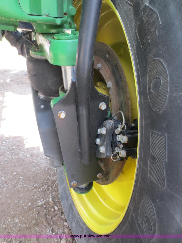 image for item F6643 2010 John Deere 4930 self-propelled sprayer