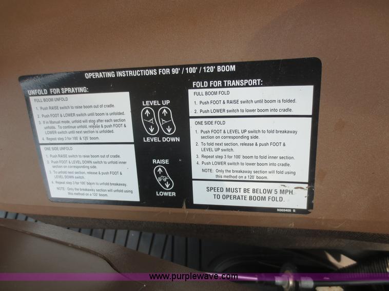 image for item F6643 2010 John Deere 4930 self-propelled sprayer