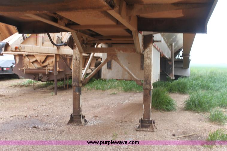 image for item F8610 1997 Ledwell 42' aluminum paddle feed wagon trailer