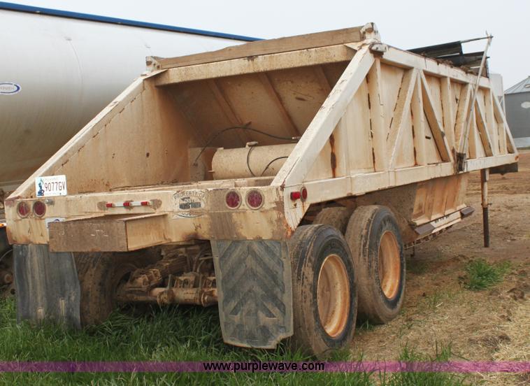 image for item F8611 1986 Bronson belly dump trailer