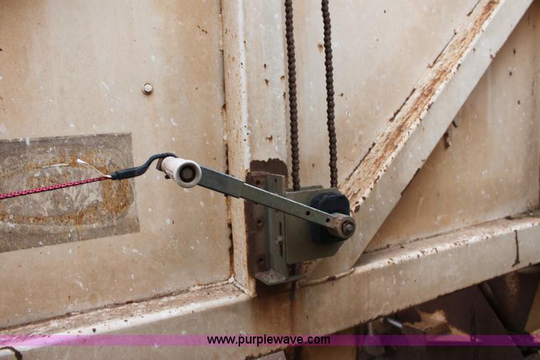 image for item F8611 1986 Bronson belly dump trailer