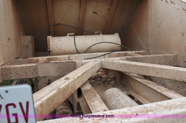 image for item F8611 1986 Bronson belly dump trailer